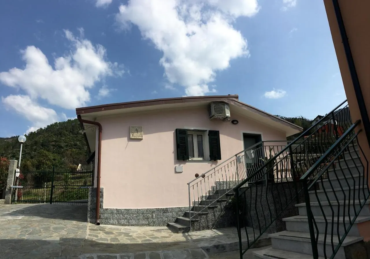 Guest house La Casa Di Menny Maison De Campagne Moneglia