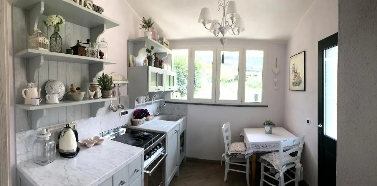 La Casa Di Menny Maison De Campagne Moneglia 3*,  Olaszország